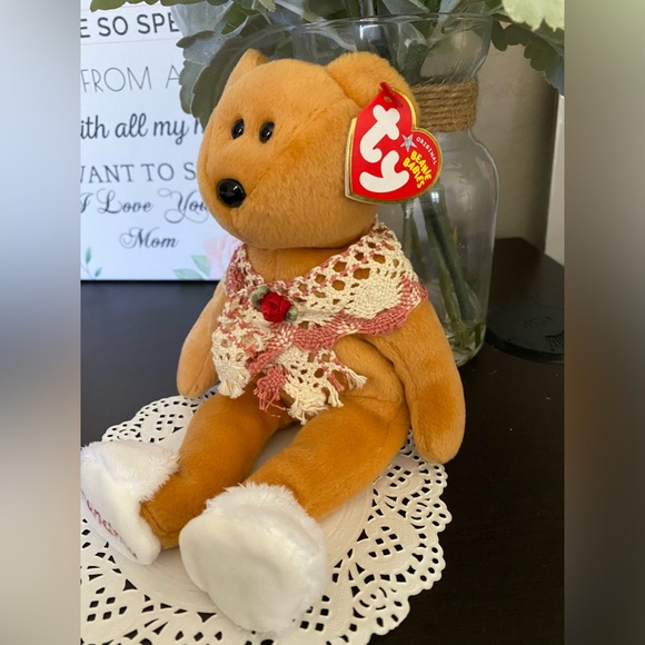 🌸 “GRAMS” RETIRED INTERNET EXCLUSIVE  TY BEANIE BABY BEAR. DATED 2005! MWMT! - Picture 5 of 6